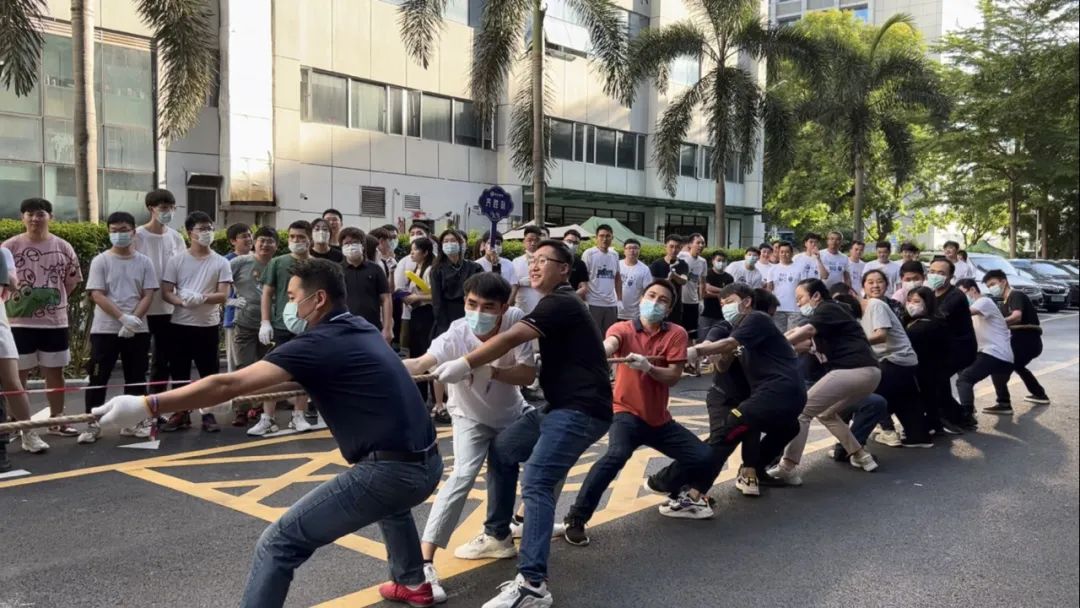 齊普生“齊勝隊(duì)”征戰(zhàn)集團(tuán)拔河比賽2.jpg